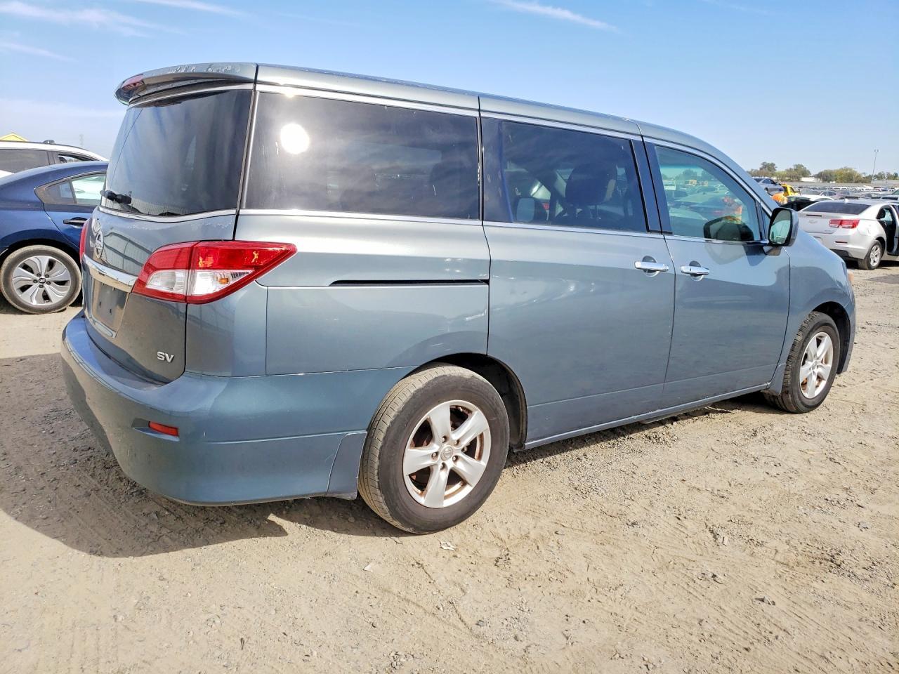 2012 Nissan Quest 3.5 S - Фото 3