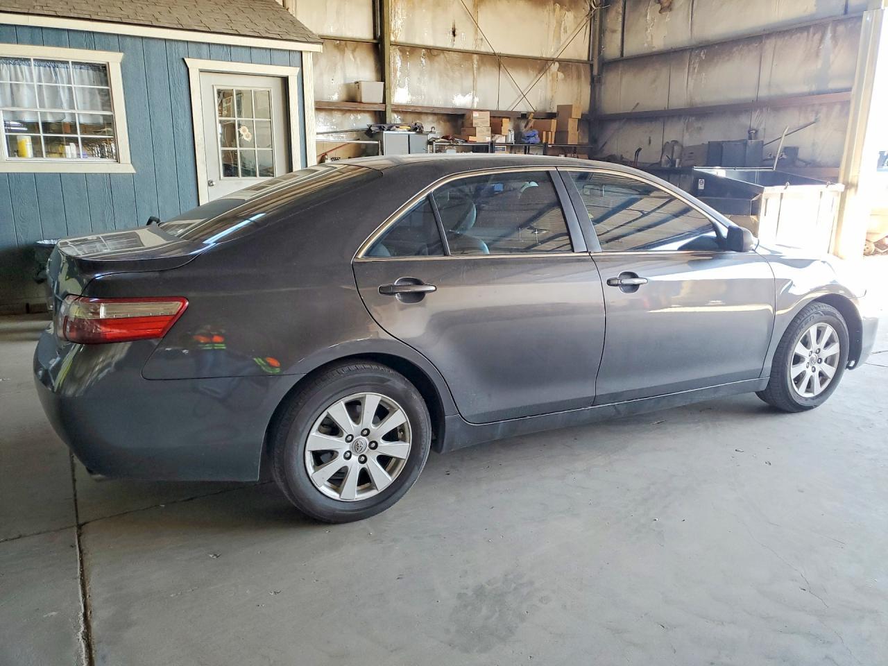 2009 Toyota Camry Hybrid - Image 3