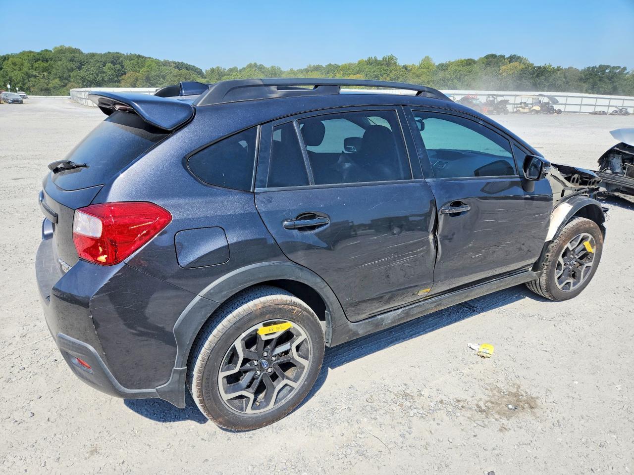 2016 Subaru Crosstrek Limited - Image 3