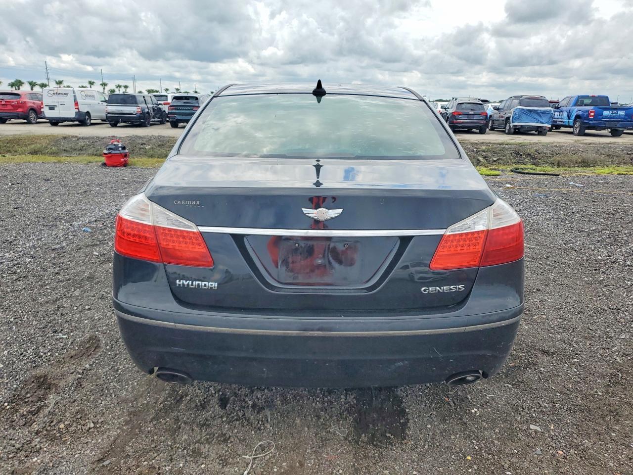 2010 Hyundai Genesis 3.8L - Image 6