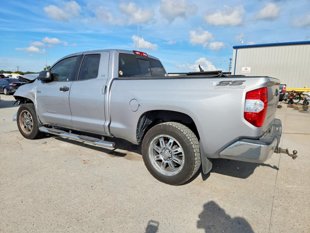 2016 Toyota Tundra Sr5 - Фото 2
