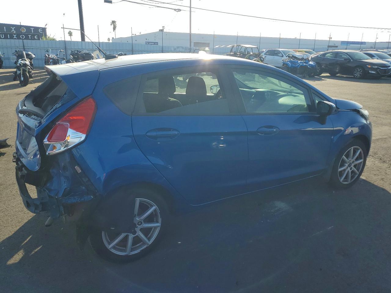 2018 Ford Fiesta Se - Фото 3