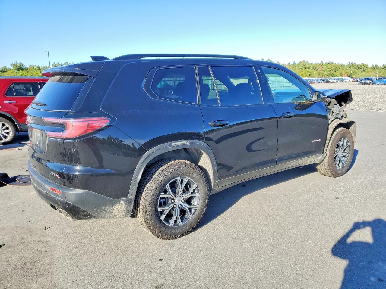 2025 GMC Acadia At4 - Image 3