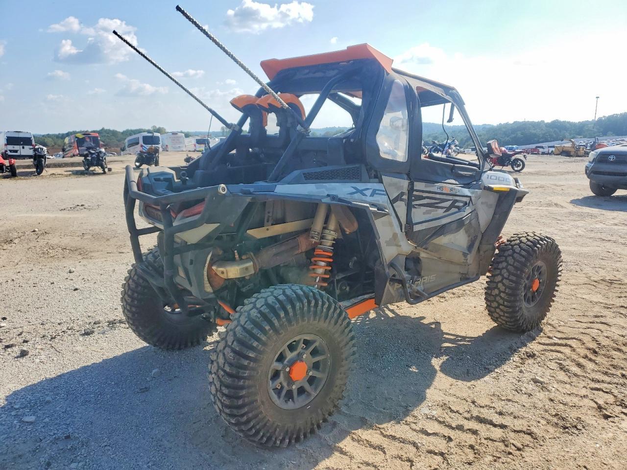 2021 Polaris Rzr Xp 1000 Utility Vehicle - Фото 4
