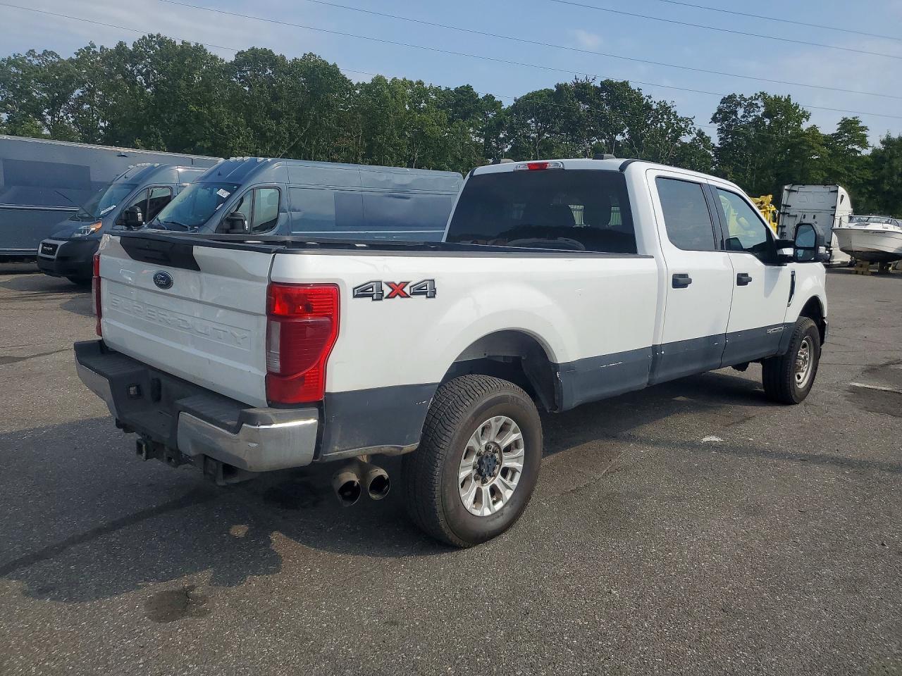 2021 Ford F250 Super Duty - Image 3