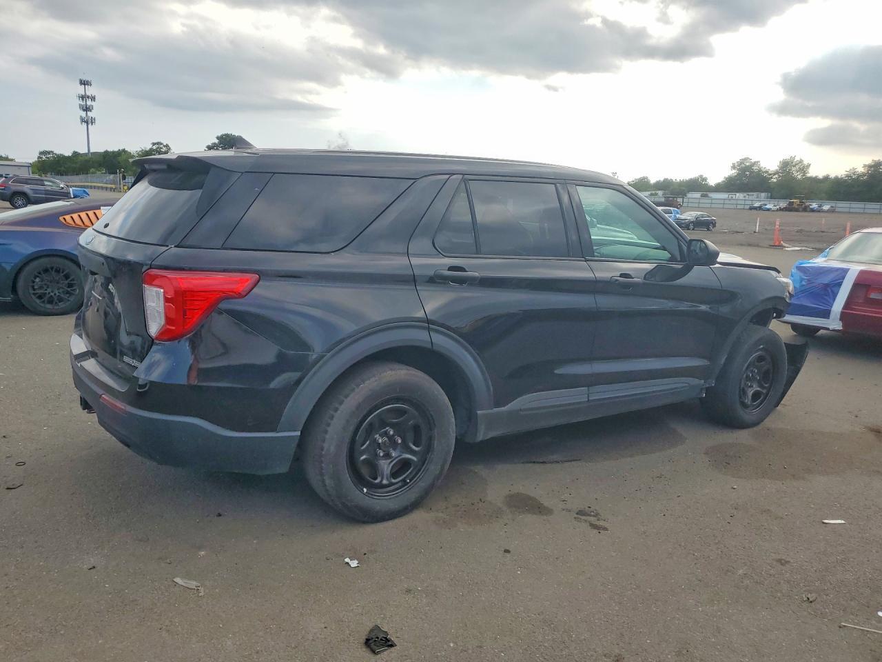 2024 Ford Explorer Police Interceptor - Фото 3