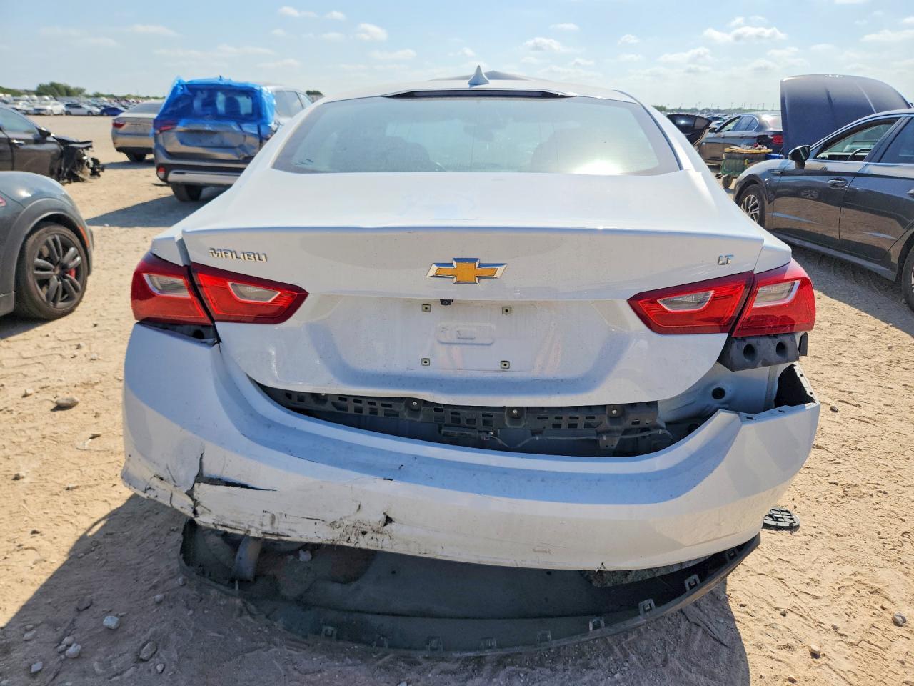 2023 Chevrolet Malibu Lt - Image 6