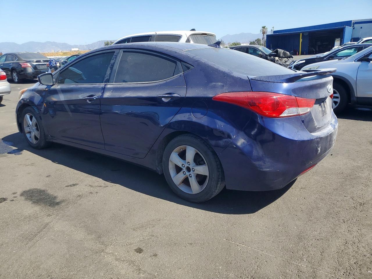 2013 Hyundai Elantra Gls - Image 2