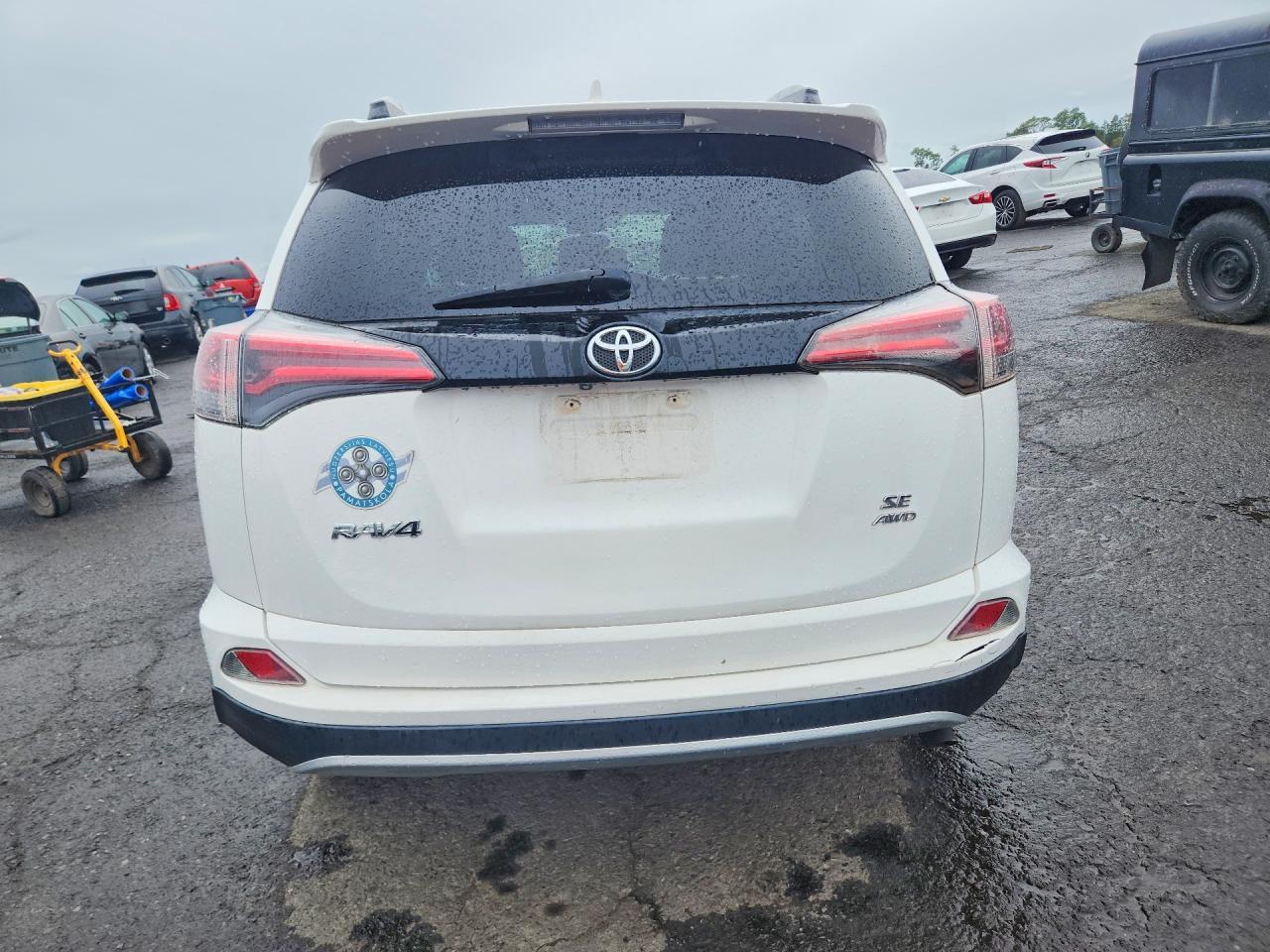 2016 Toyota Rav4 Se - Image 6