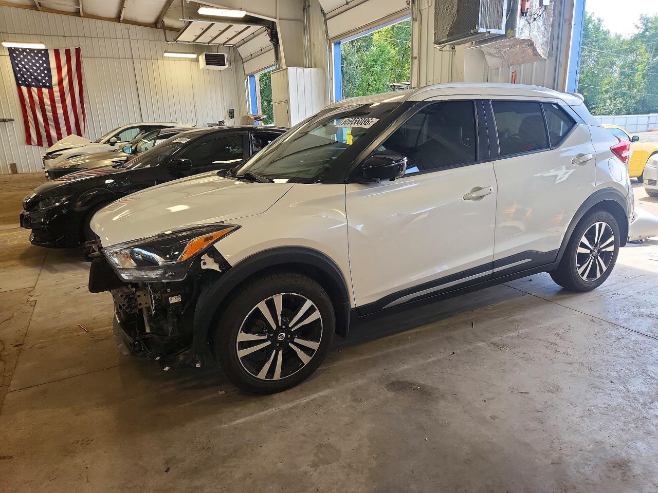 2019 Nissan Kicks Sr