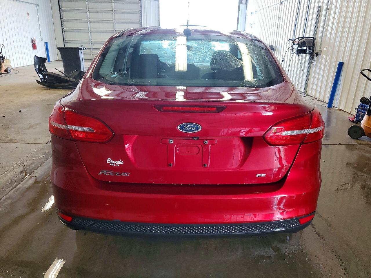 2015 Ford Focus Se - Image 6