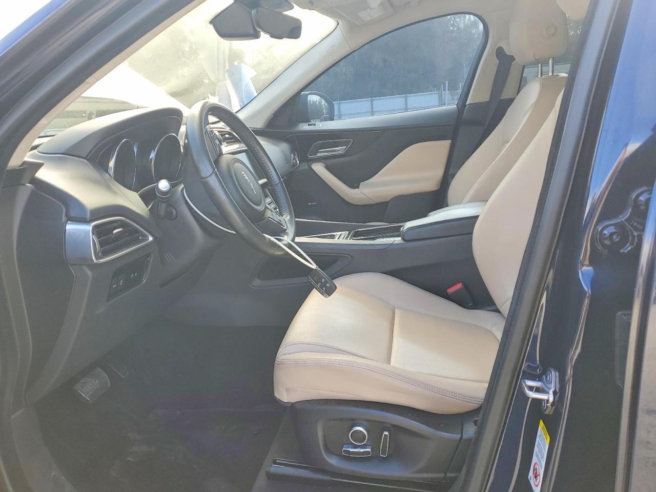 2020 Jaguar F-Pace Premium - Фото 7