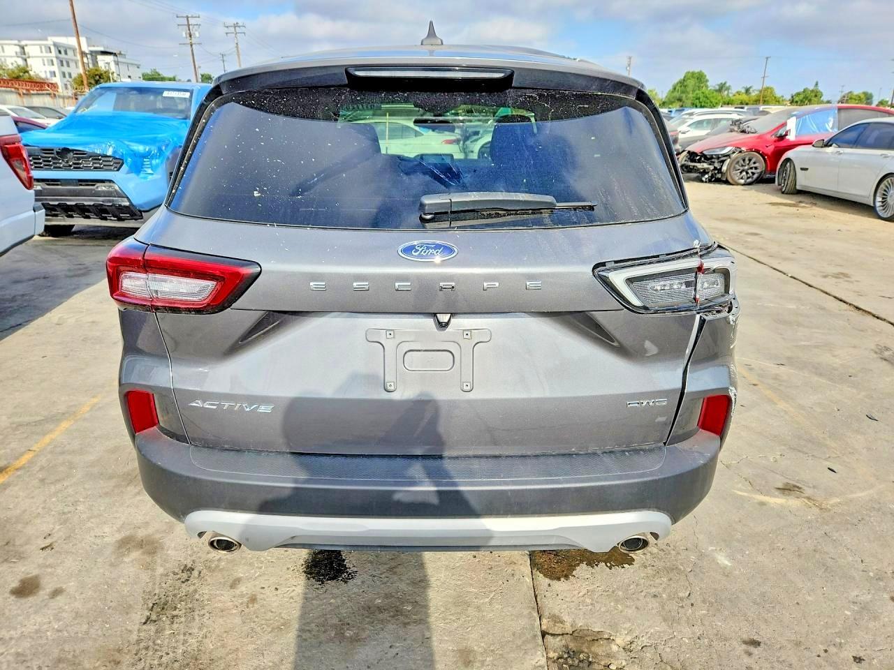 2025 Ford Escape Active - Image 6