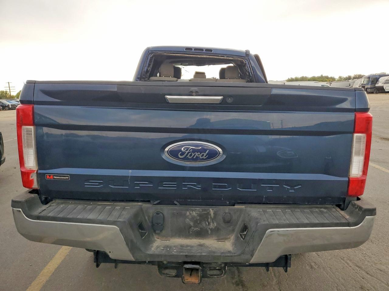 2018 Ford F250 Super Duty - Фото 6