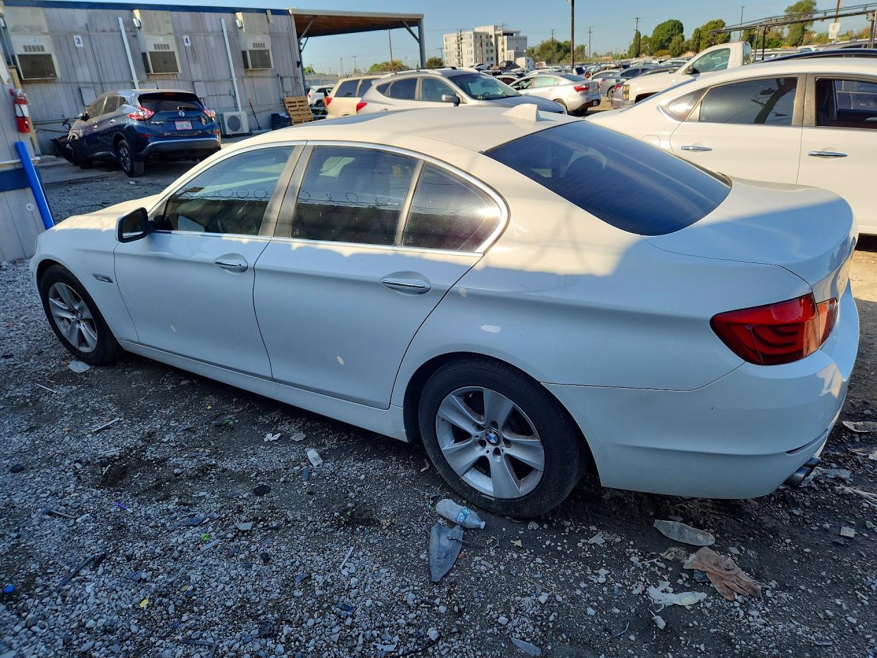 2013 BMW 528 I - Фото 2