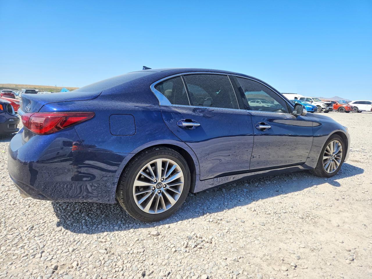 2021 Infiniti Q50 Luxe - Фото 3