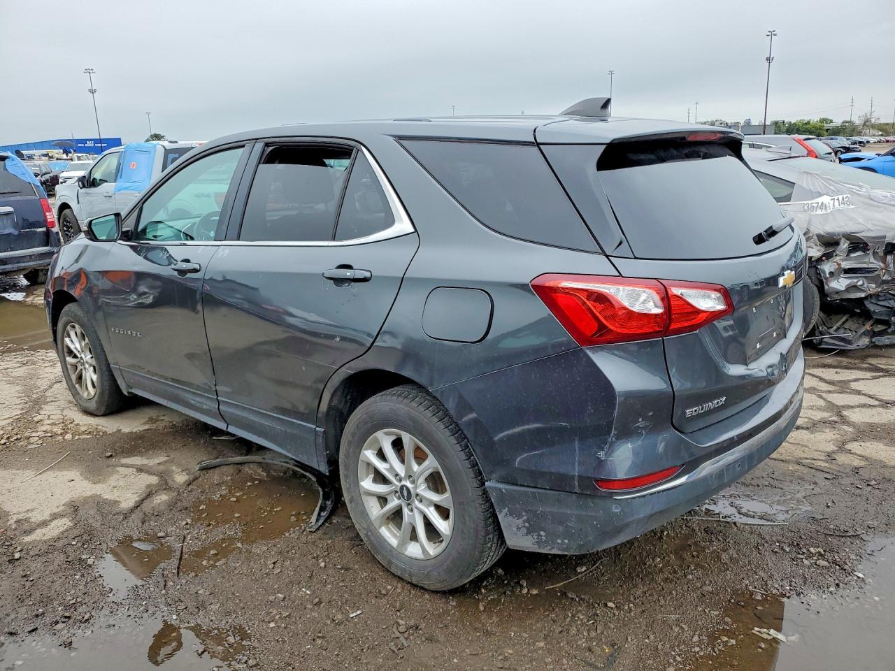 2018 Chevrolet Equinox Lt - Image 2