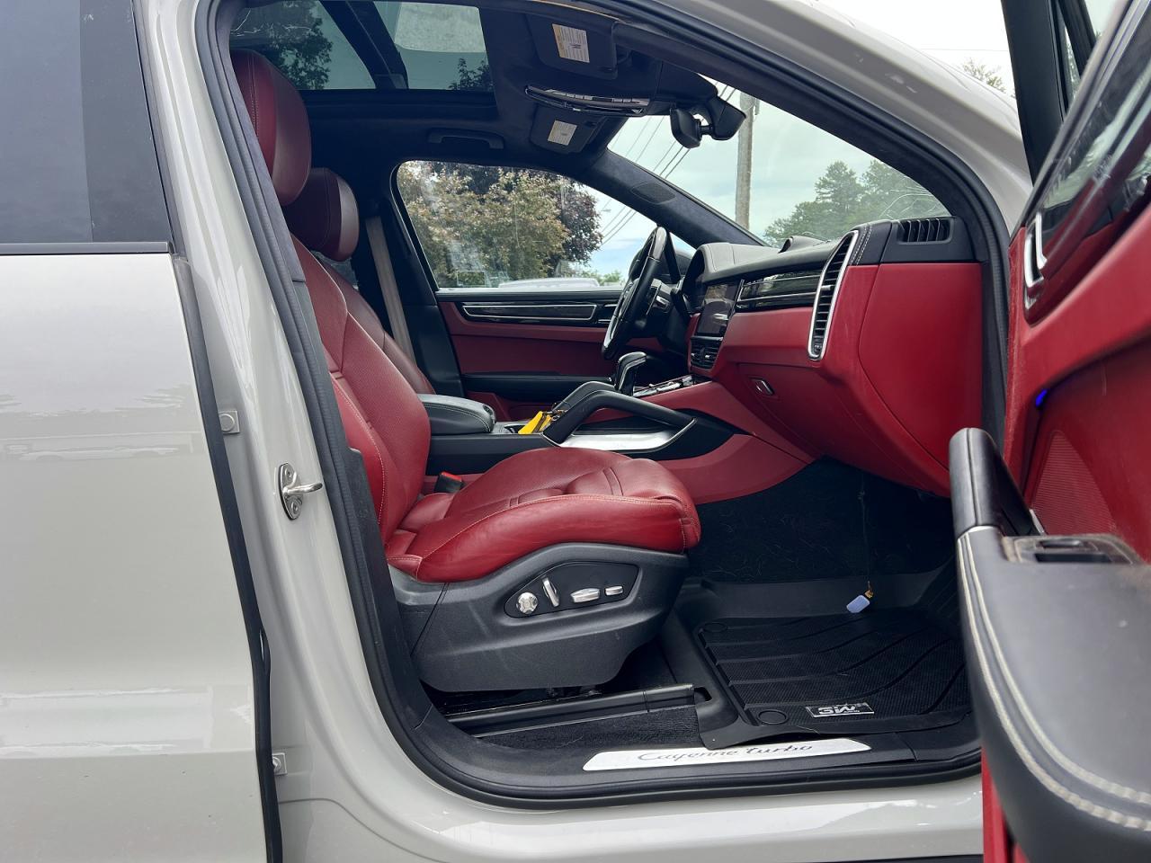 2021 Porsche Cayenne Turbo - Image 5