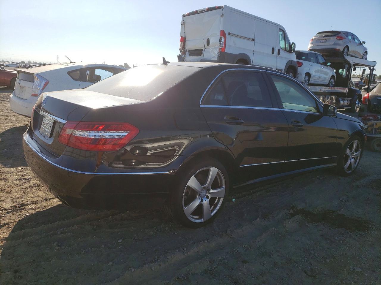 2010 Mercedes-Benz E 350 - Фото 3