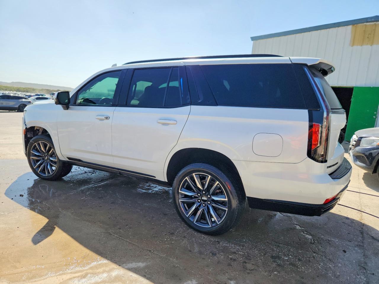 2021 Cadillac Escalade - Фото 2