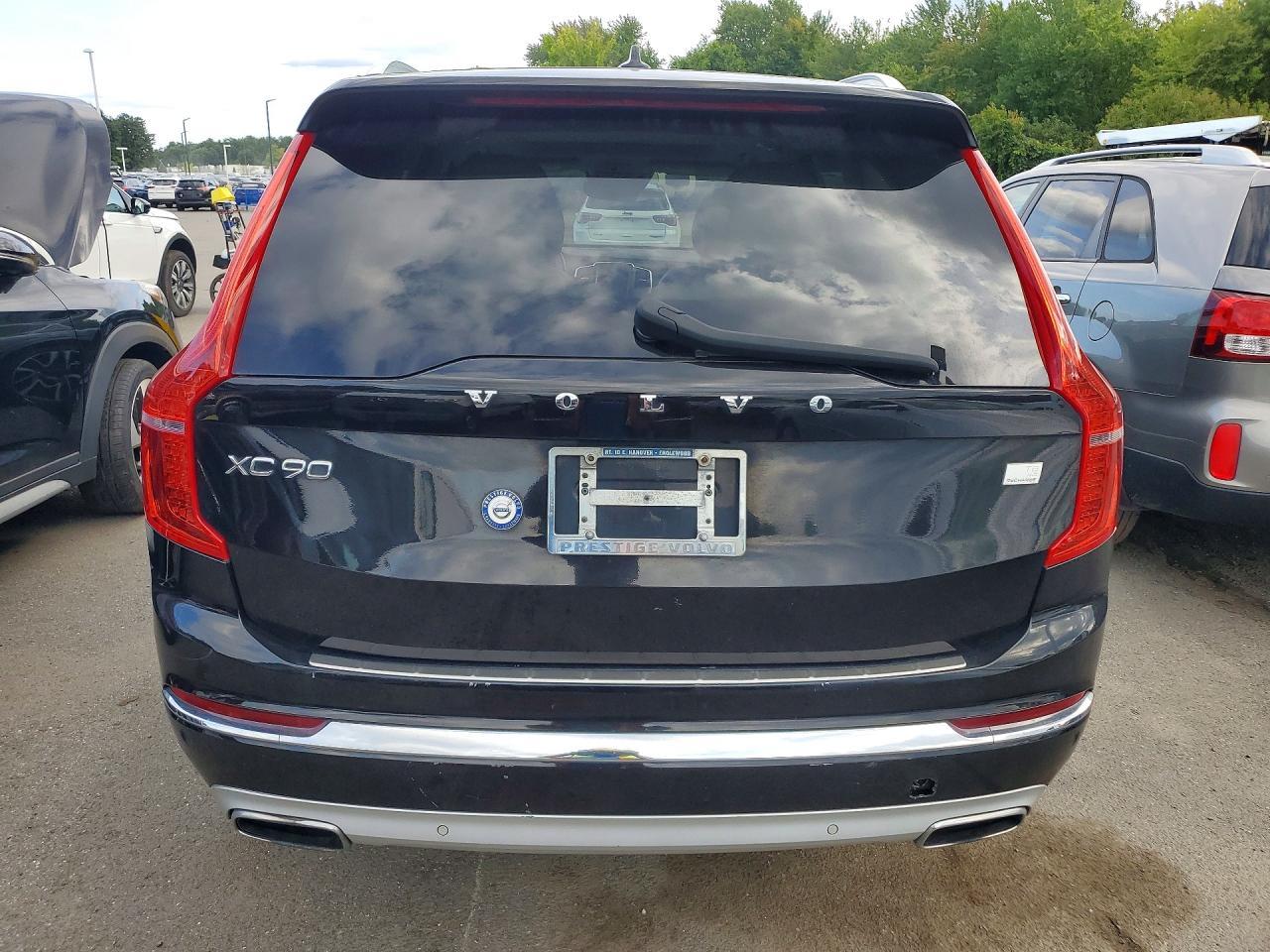 2021 Volvo Xc90 T8 R-Design - Image 6