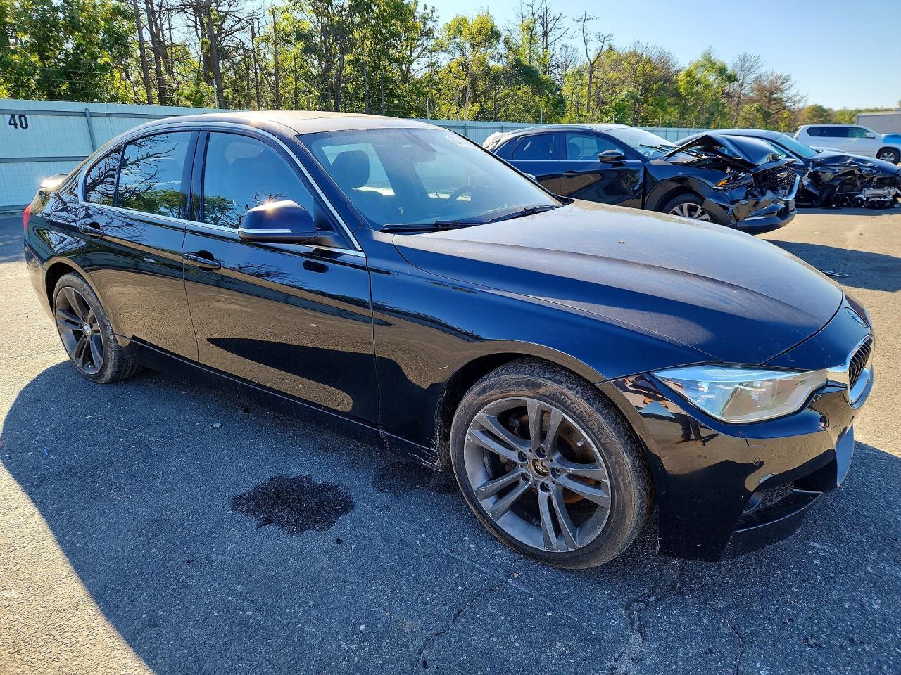 2018 BMW 330 Xi - Image 4