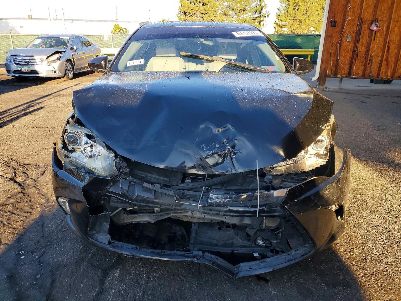 2016 Toyota Camry Le - Фото 5