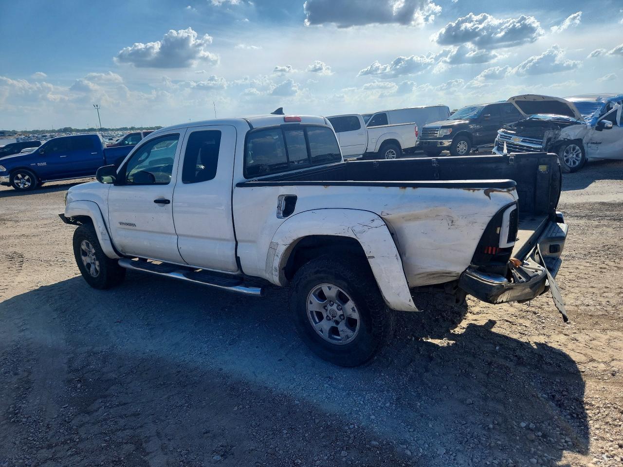 2015 Toyota Tacoma Access Cab - Фото 2