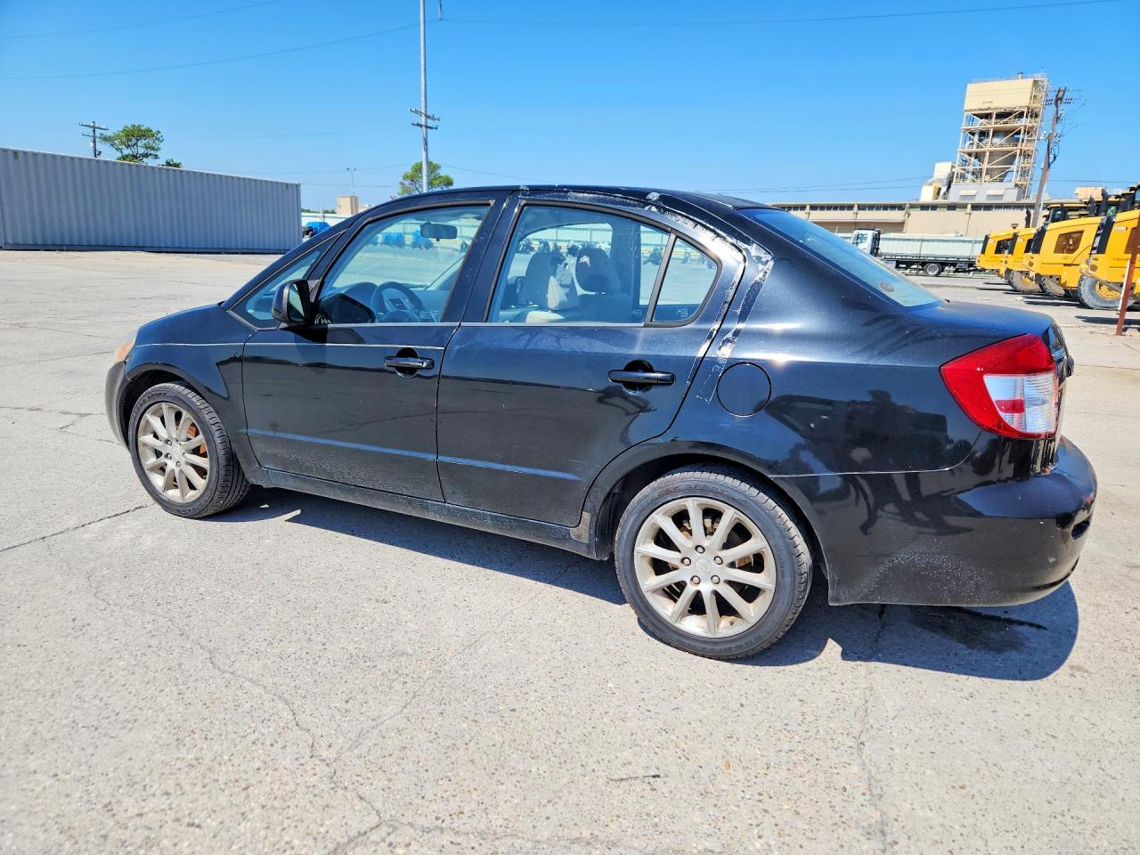 2011 Suzuki Sx4 Le - Image 2