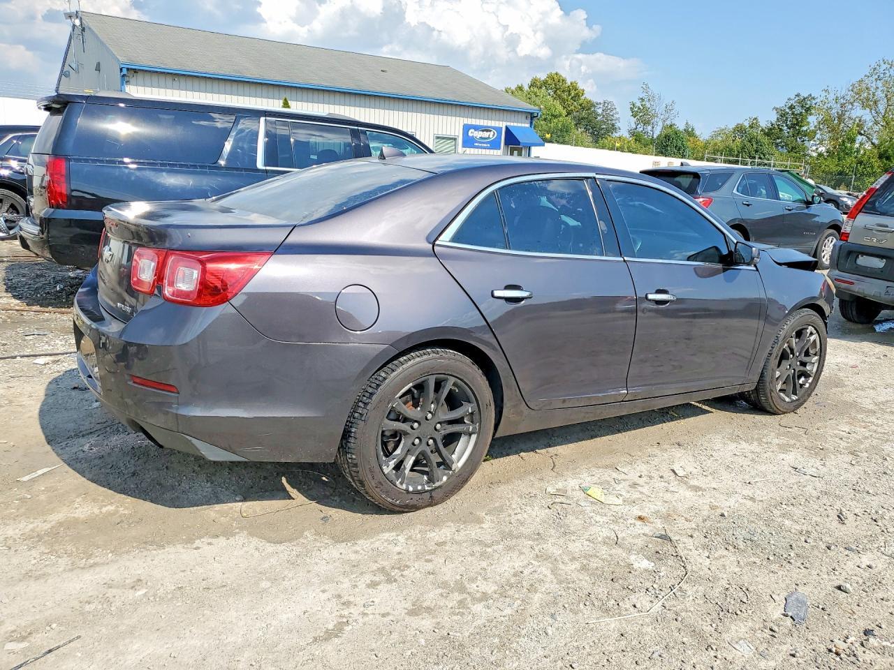 2013 Chevrolet Malibu Ls - Фото 3