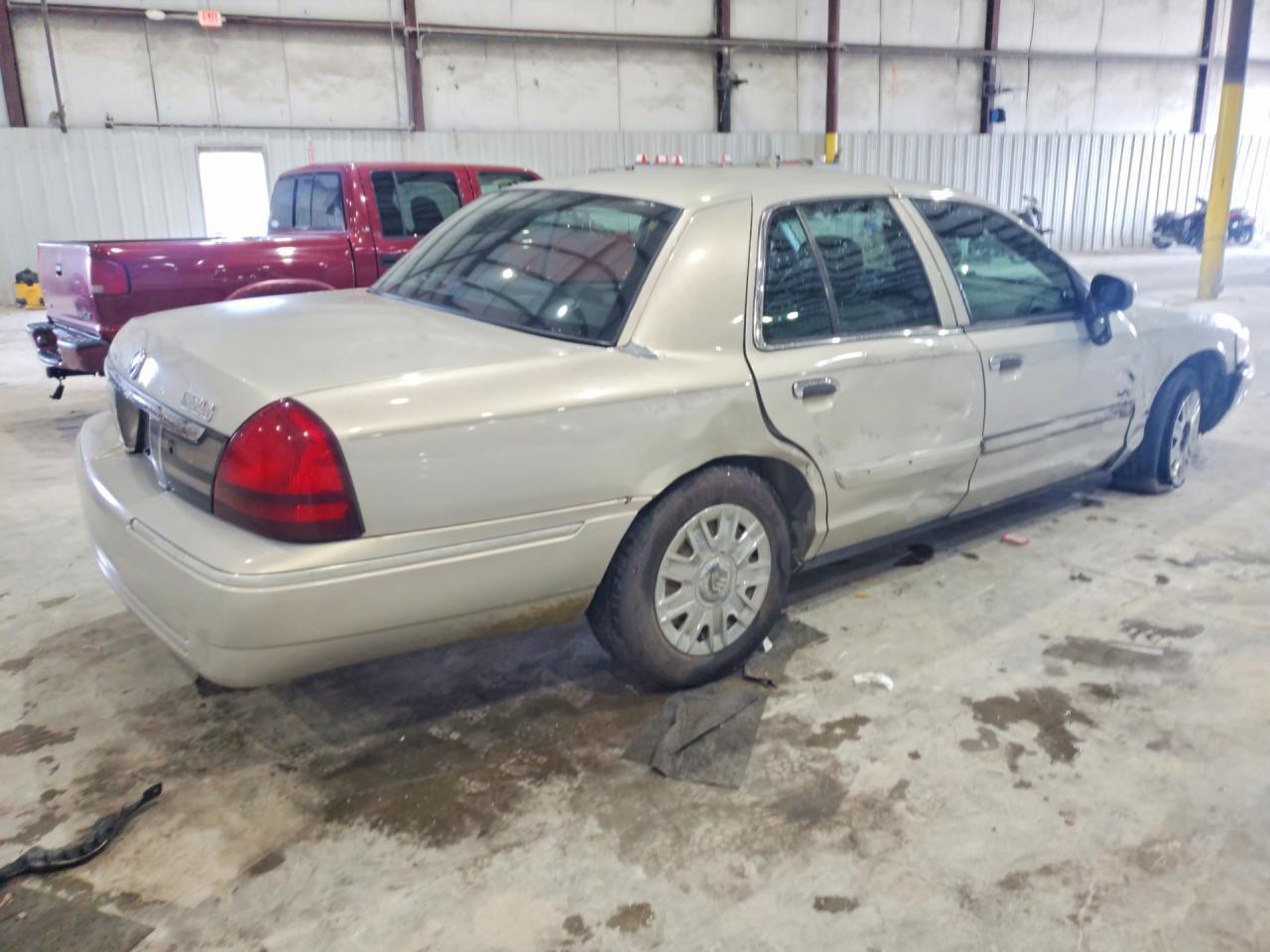 2008 Mercury Grand Marquis Gs - Image 3