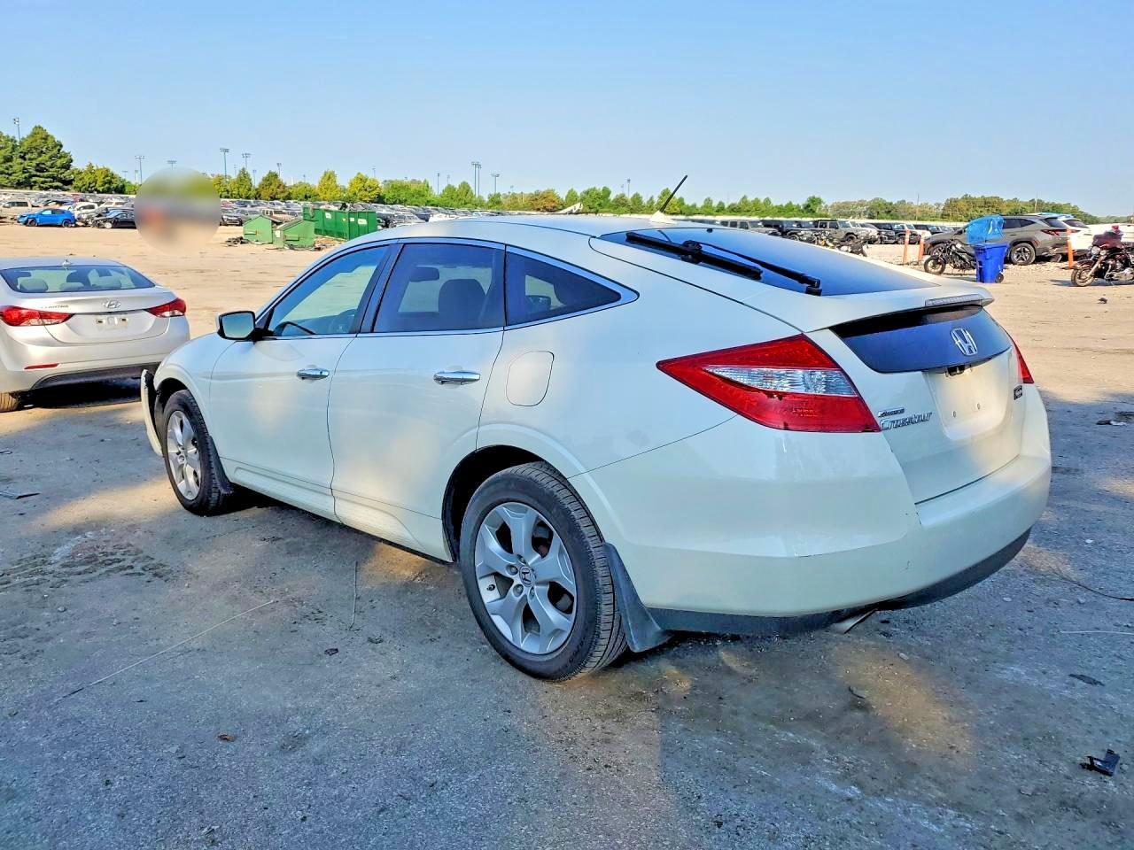 2011 Honda Accord Crosstour Exl - Image 2