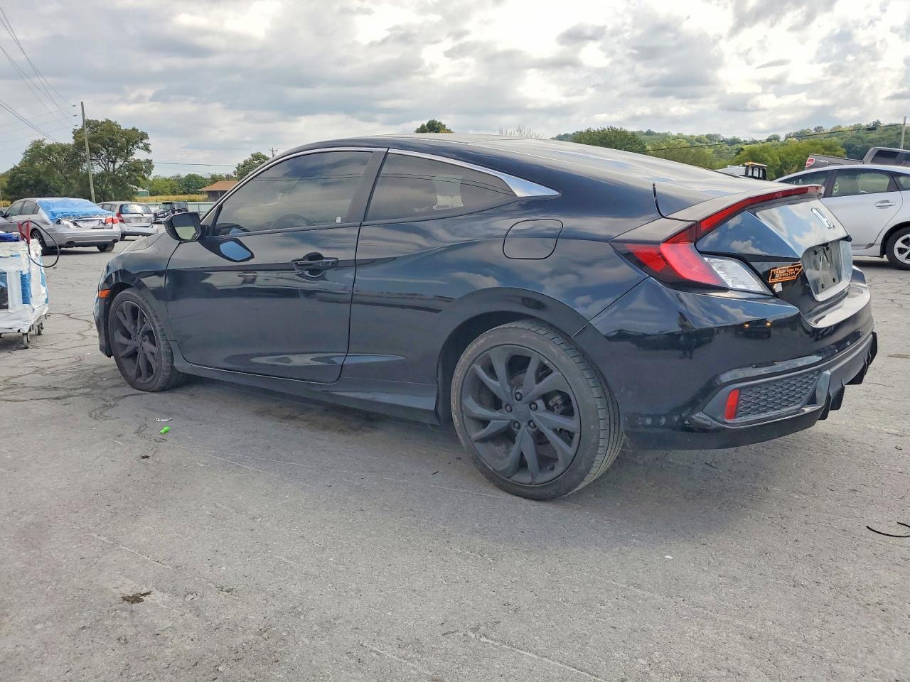 2020 Honda Civic Sport - Фото 2