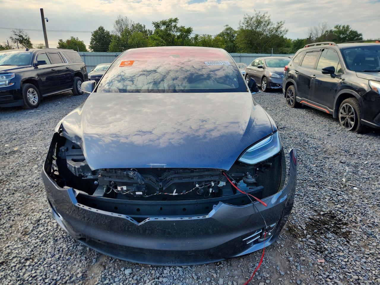 2016 Tesla Model X - Image 5