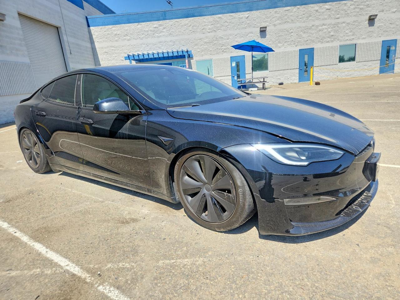 2023 Tesla Model S - Image 4