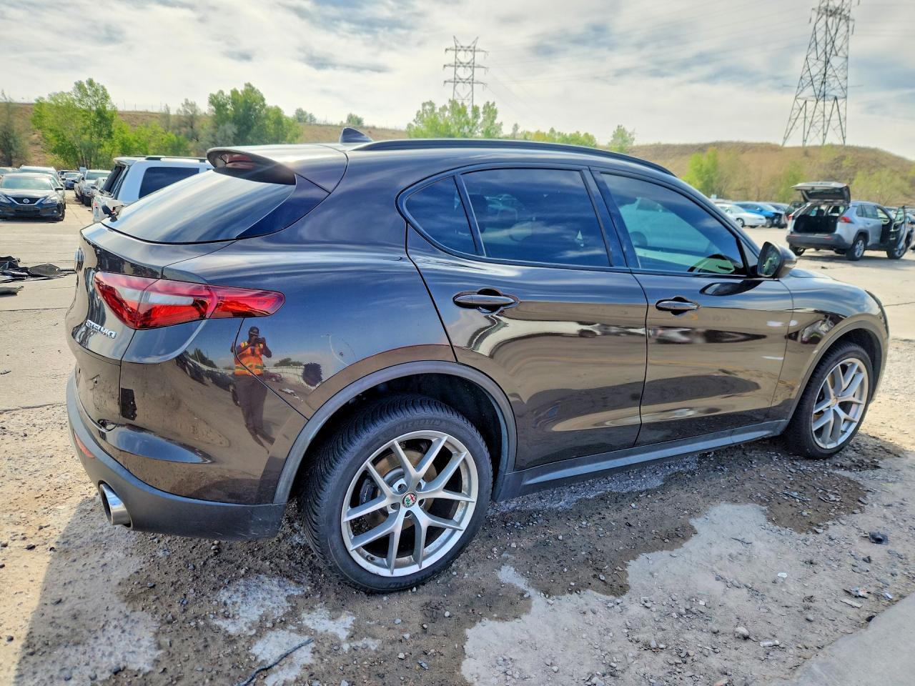 2018 Alfa Romeo Stelvio Ti Sport - Фото 3