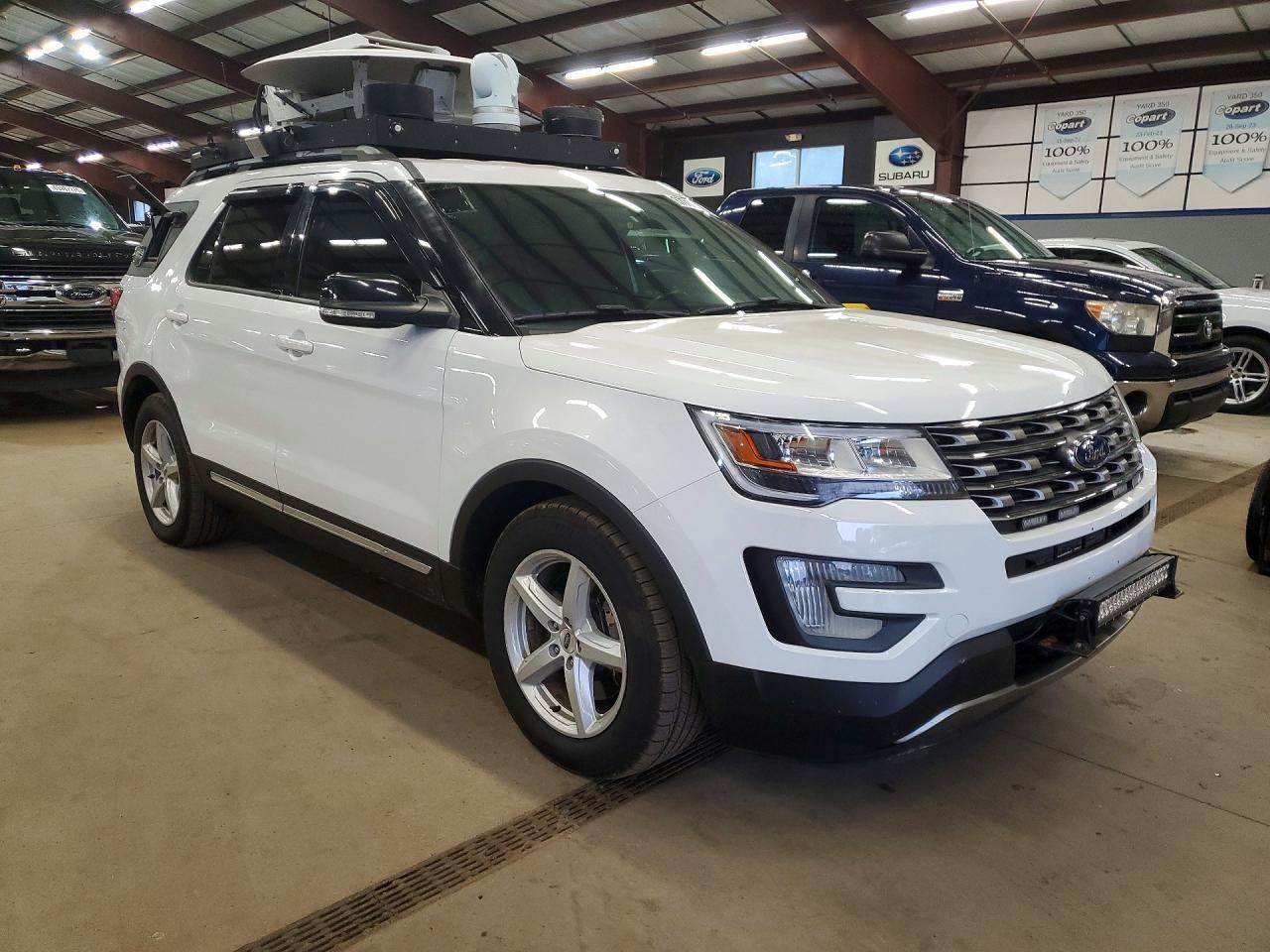 2017 Ford Explorer Xlt - Image 4