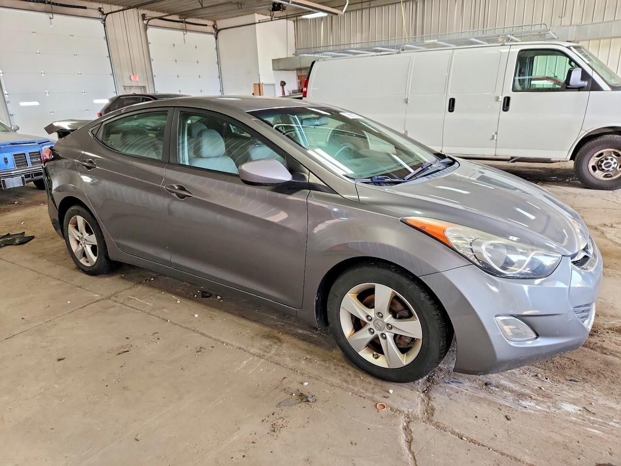 2013 Hyundai Elantra Gls - Фото 4