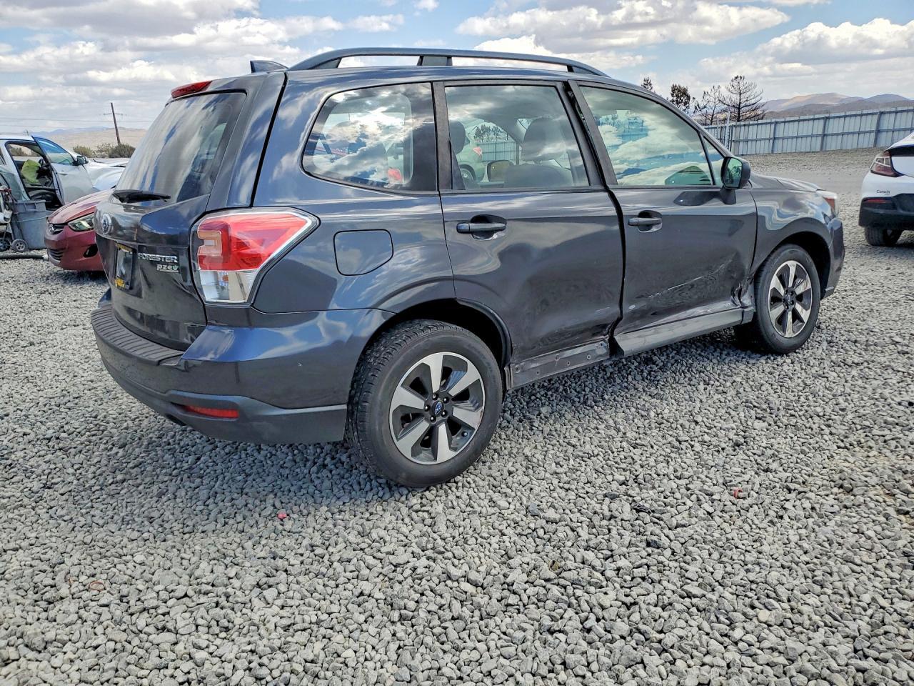 2018 Subaru Forester 2.5I - Фото 3