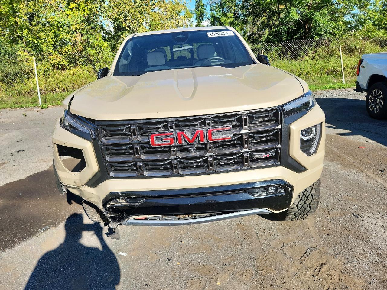 2024 GMC Canyon At4X - Image 5