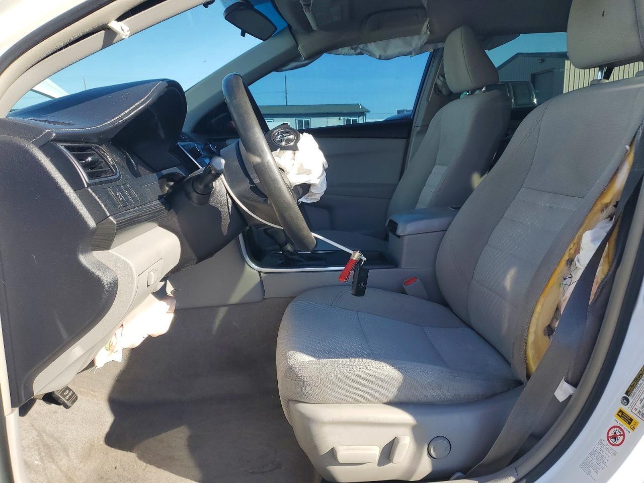 2016 Toyota Camry Hybrid Le - Фото 7