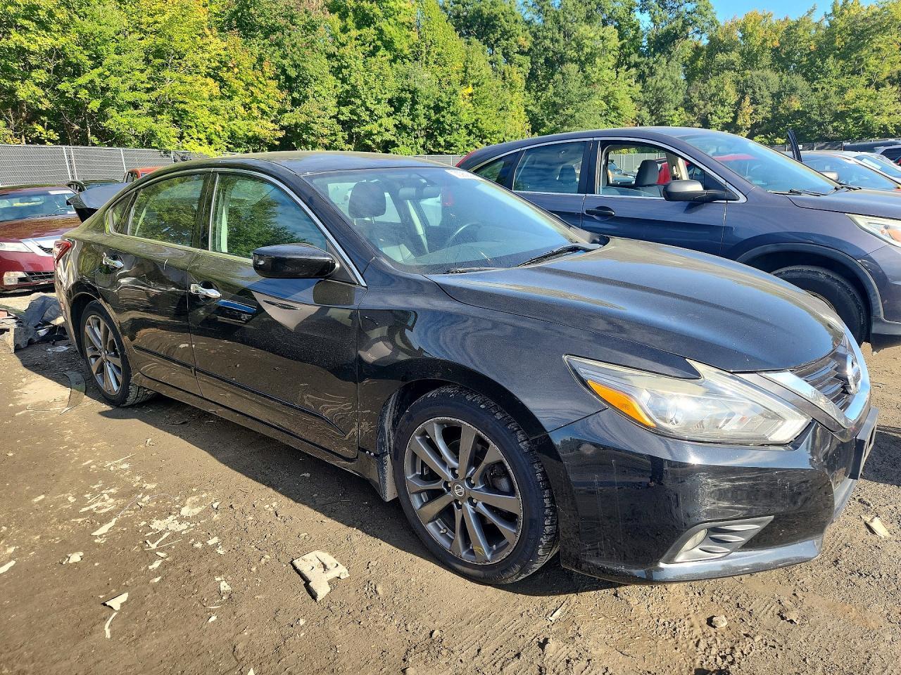 2018 Nissan Altima 2.5 Sr - Image 4