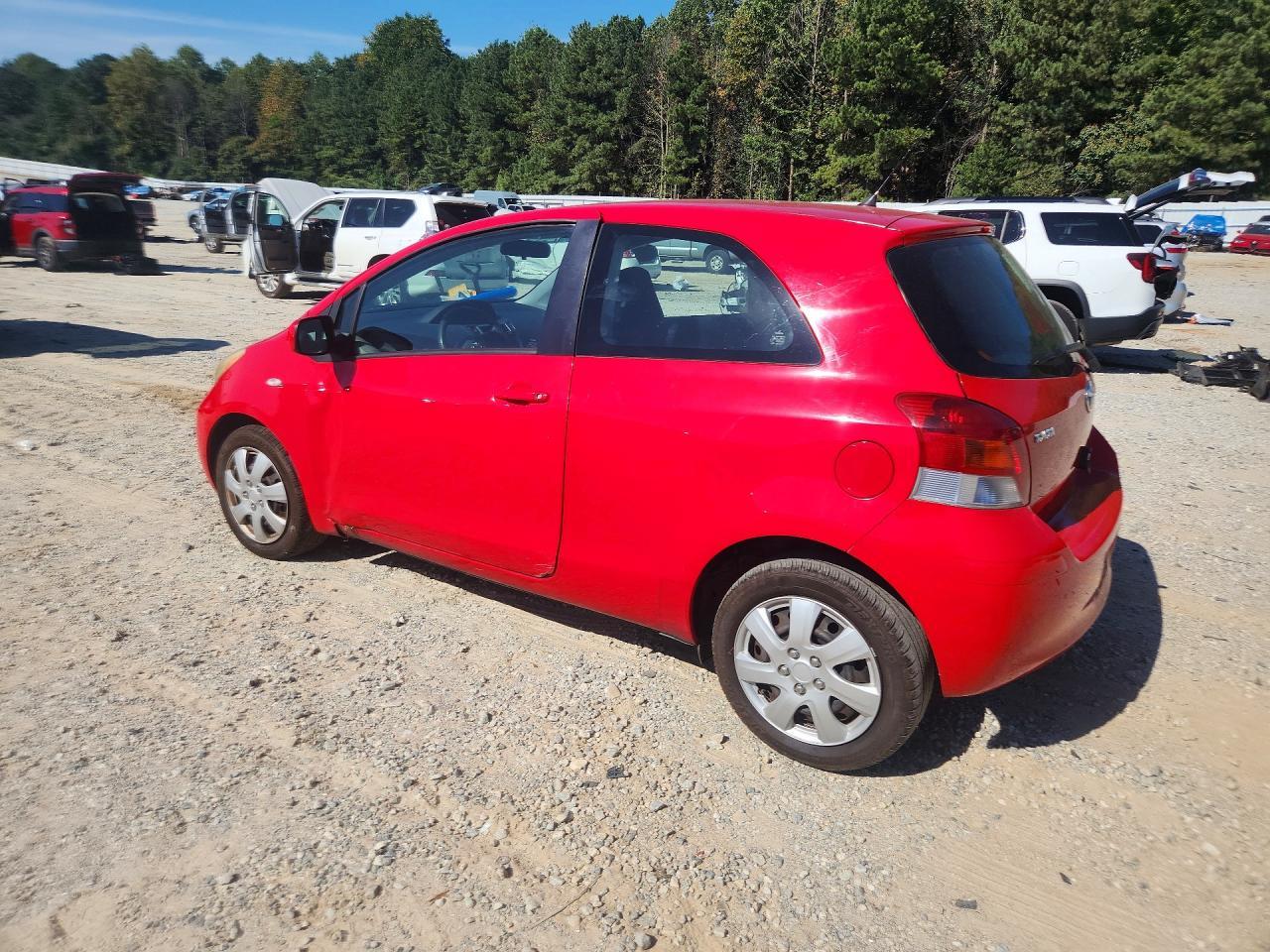2009 Toyota Yaris Base - Image 2