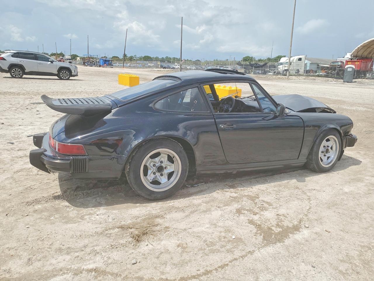 1985 Porsche 911 Carrera - Image 3