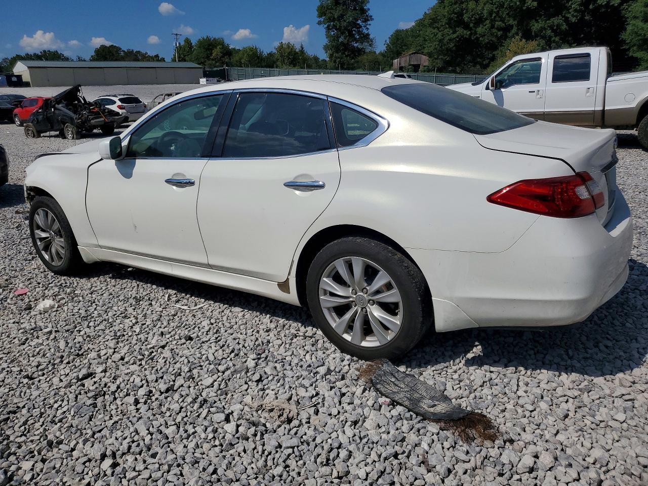 2011 Infiniti M37 X - Фото 2