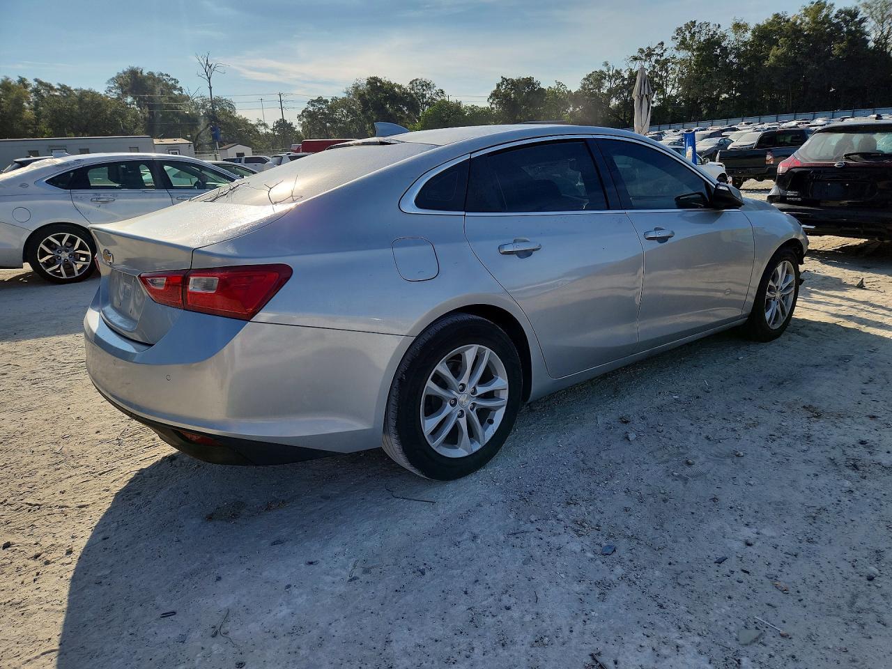 2017 Chevrolet Malibu Lt - Фото 3