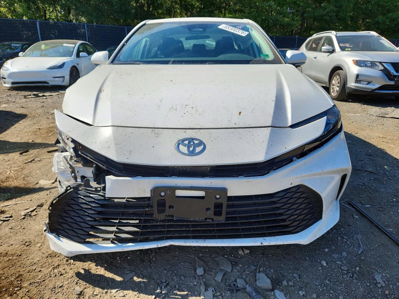 2025 Toyota Camry Le - Image 5