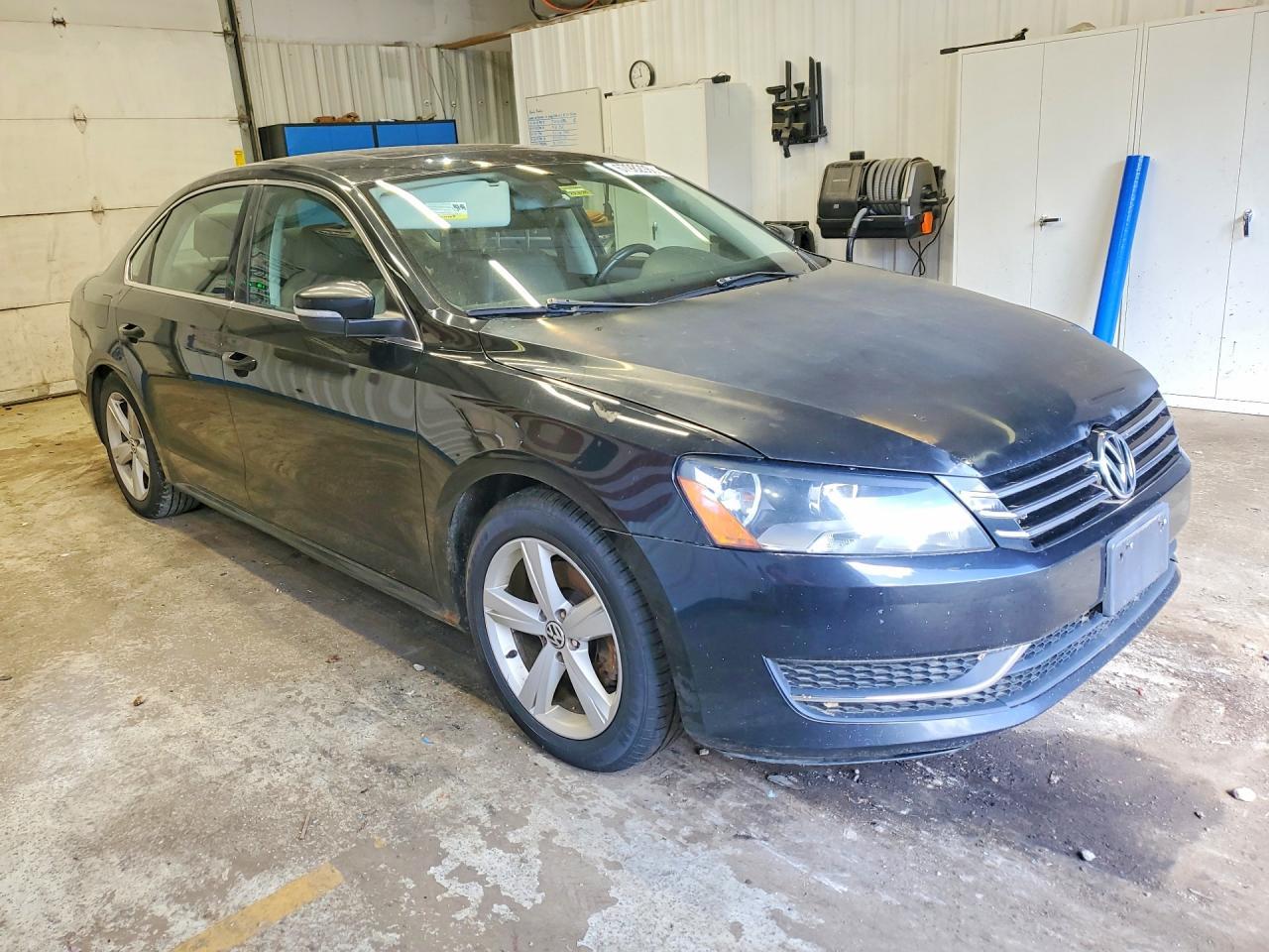 2013 Volkswagen Passat Se - Фото 4