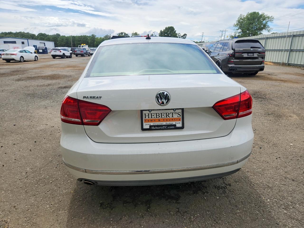 2013 Volkswagen Passat Sel - Image 6