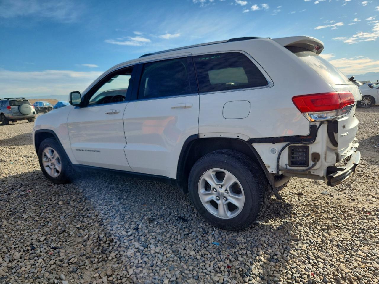 2014 Jeep Grand Cherokee Laredo - Image 2